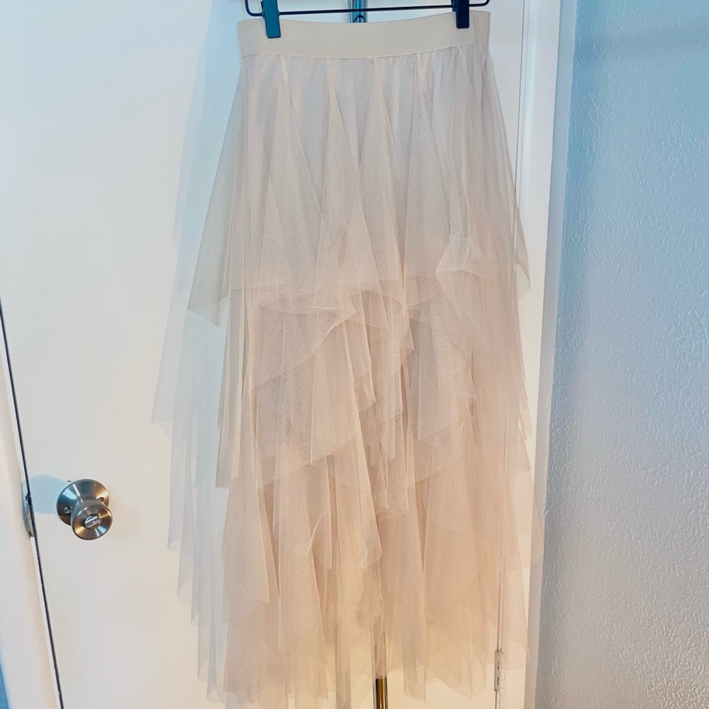 J. Robert’s maxi tulle skirt - beige